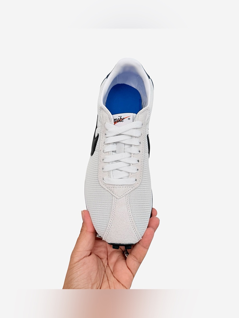 Nike LD- 1000 Women’s Retro Running Shoes - Picture 4 of 7